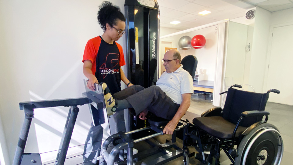 Leia mais sobre o artigo Fisioterapia na lesão medular: cuidados e objetivos na reabilitação